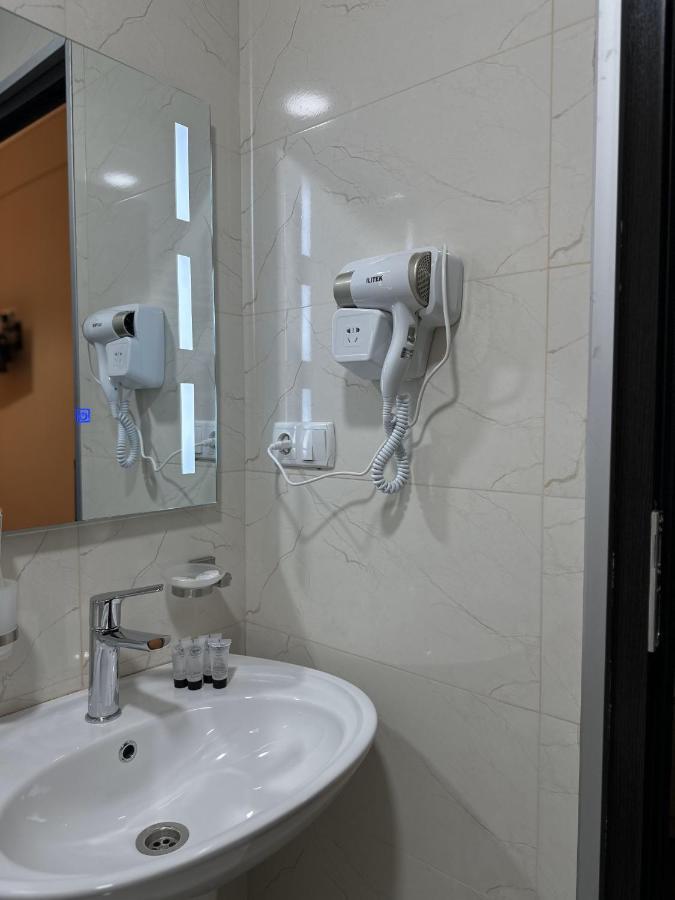 Bina N28 Hotel Kutaiszi Kültér fotó
